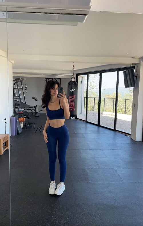 IMG 66729533dc0933661019