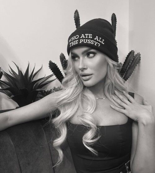 IMG 6899a4978b60fb704dad