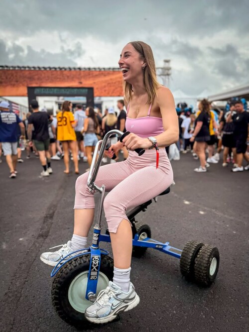 IMG 712171c152ad8eee3198