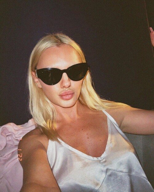 IMG 72056a40706c18a23e64