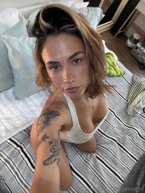 IMG 72828587bd0a4f9a9b5f