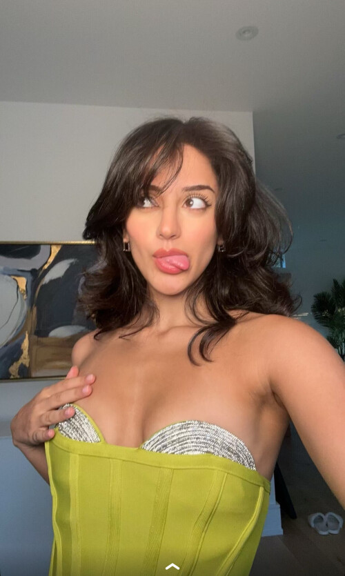 IMG 72938a9bed4d461b482f