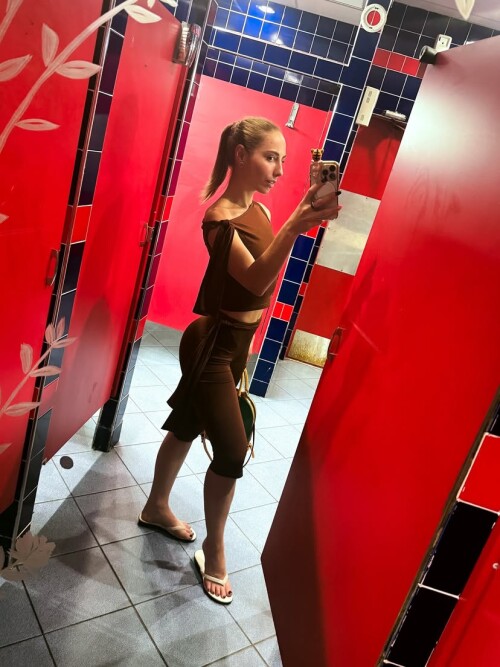 IMG 73198fb9493178edf75b