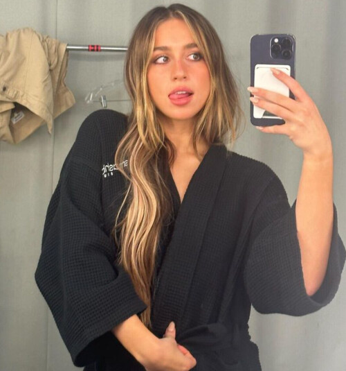 IMG 734882558208f7682039