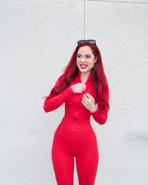 IMG 737585fef31c8297693e