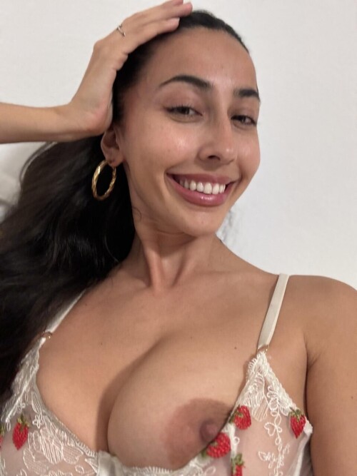 IMG 77032acef95755e7cebe