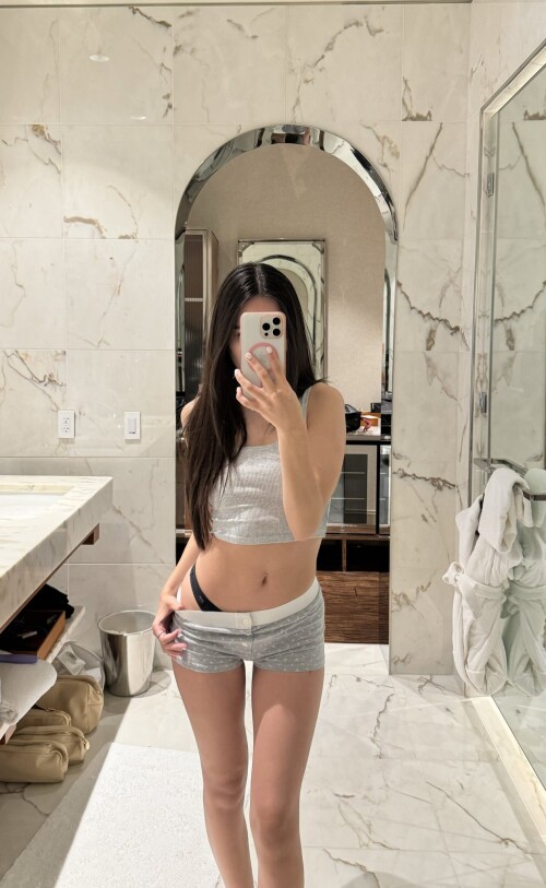 IMG 79951879575c088d2957