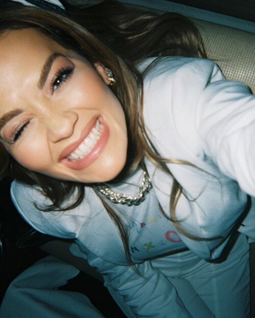 IMG 811832d9a1baed5f77f7