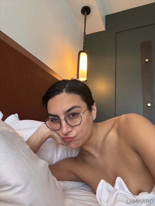 IMG 81568b847850a2c6eb51