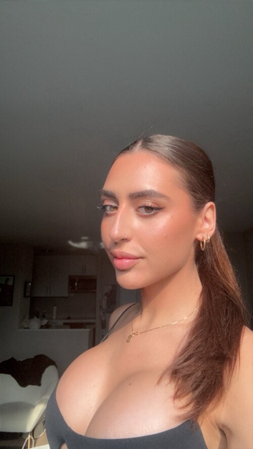 IMG 827221f5eb5aadf4ee82