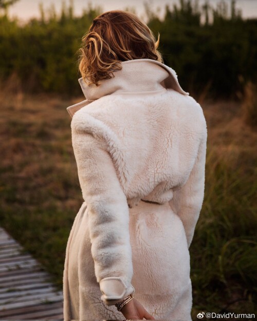 IMG 89817888955ef045b703