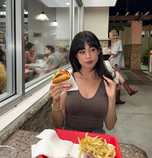 IMG 922247c3d78b56ae3422