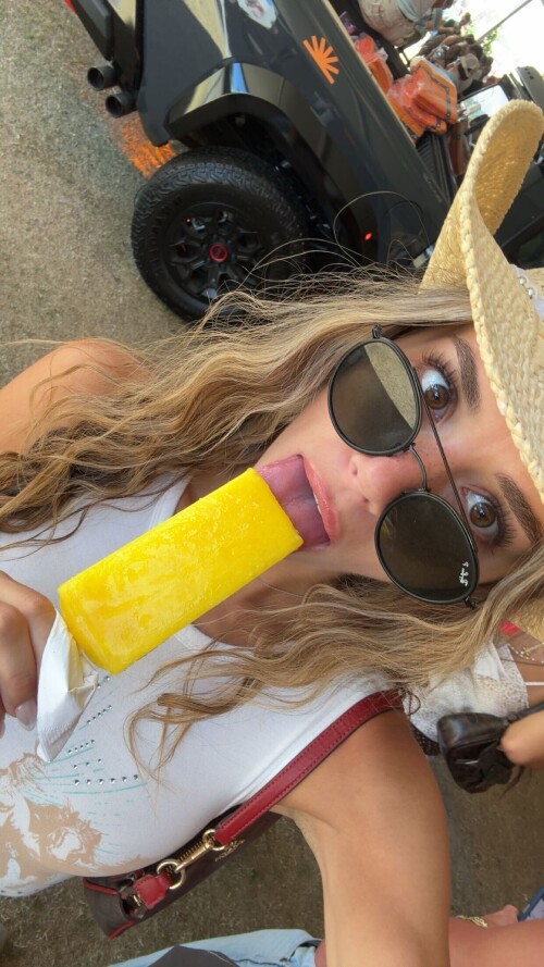 IMG 9282998106698219db37