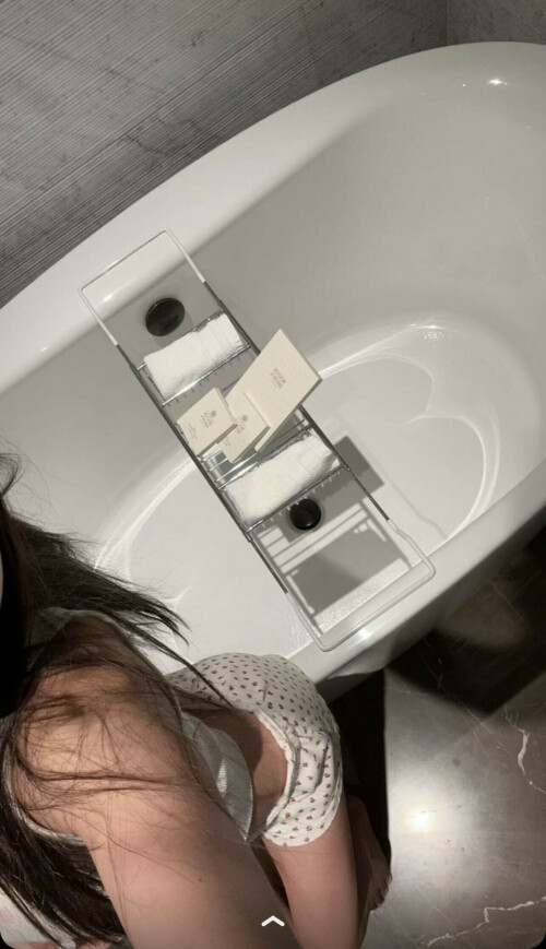 IMG 93189830224866c44a52