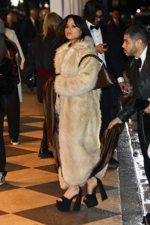 IMG 93604e685826ba85b888