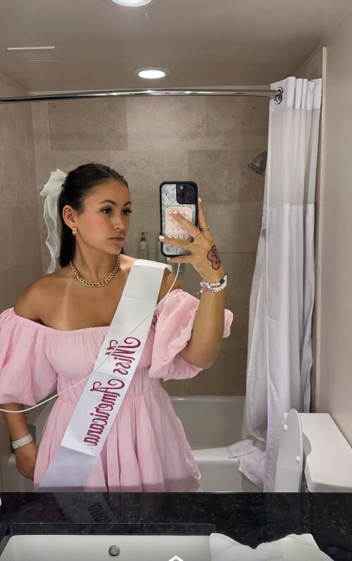 IMG 94078b2cc15c4c85a05c