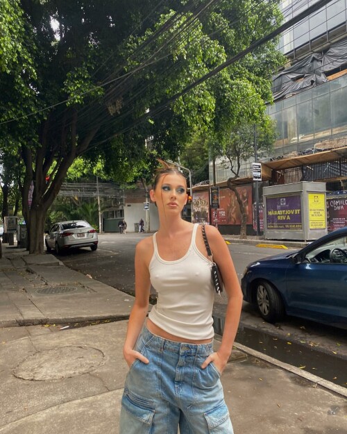 IMG 943050f4e93dea2c6f61