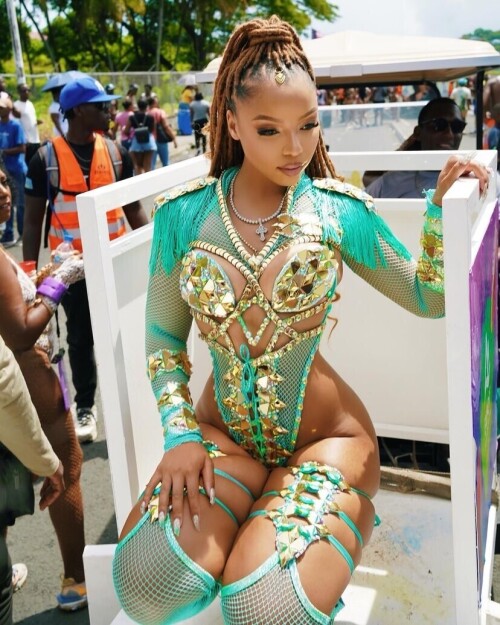 IMG 94389244746145444a48