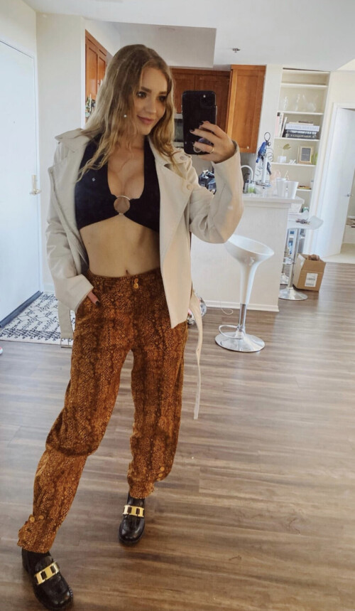 IMG 965049e8b64a48ec39ee