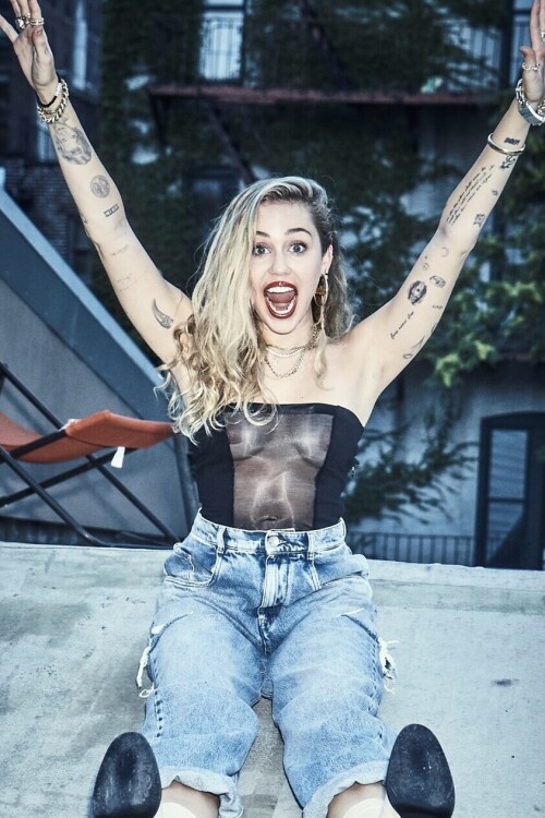 IMG 977402eb6bd1ae4ba340