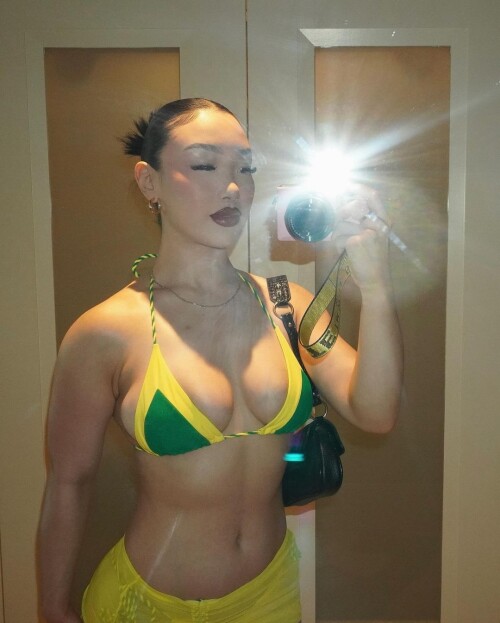 IMG 978213599eddfabcede9