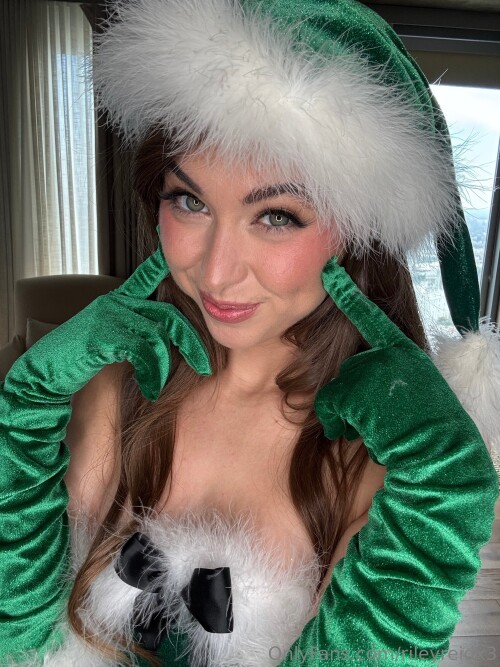 IMG 9888761d5e127f402f81