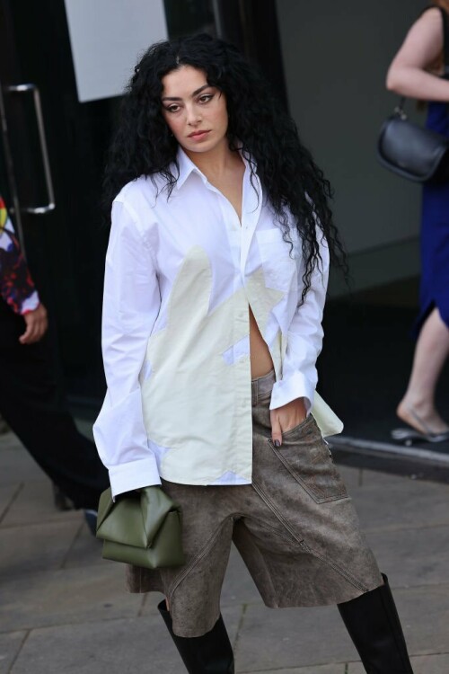LONDON, ENGLAND - SEPTEMBER 16: Charli XCX attends JW Anderson at Camden Roundhouse during London Fashion Week September 2023 on September 16, 2023 in London, England. (Photo by Neil Mockford/GC Images)