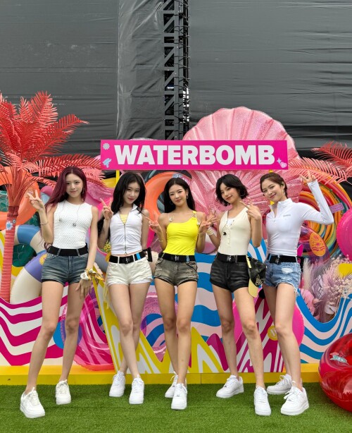 ITZY Waterbomb Twitter Update 2025 00270fff947405f47fc