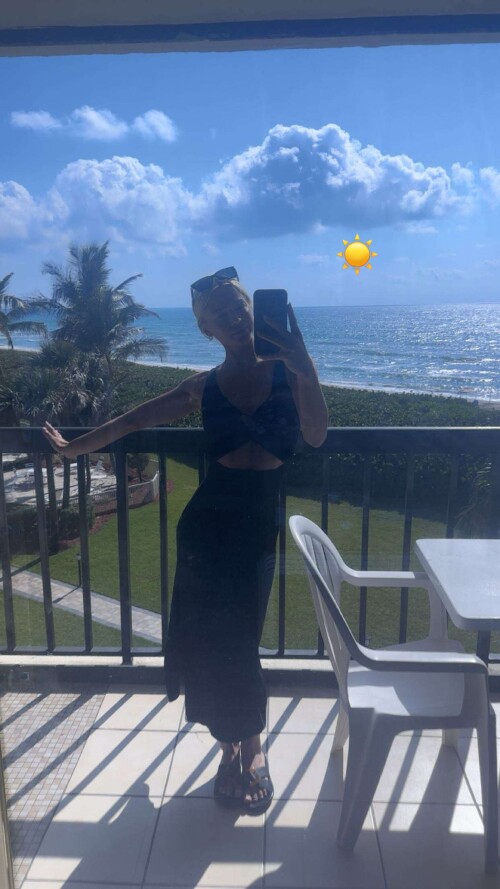 IW1T8ZQHiHdksxyEbNena.10237cbcbcb910e7420e