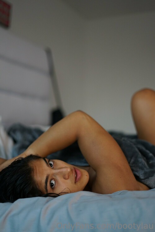 Im having a Lazy Sunday wanna join 488441daa2d70dbc