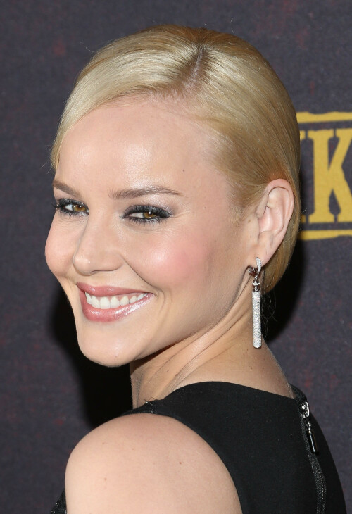 Imgur---Abbie-Cornish_kuSEjXn.jpeg