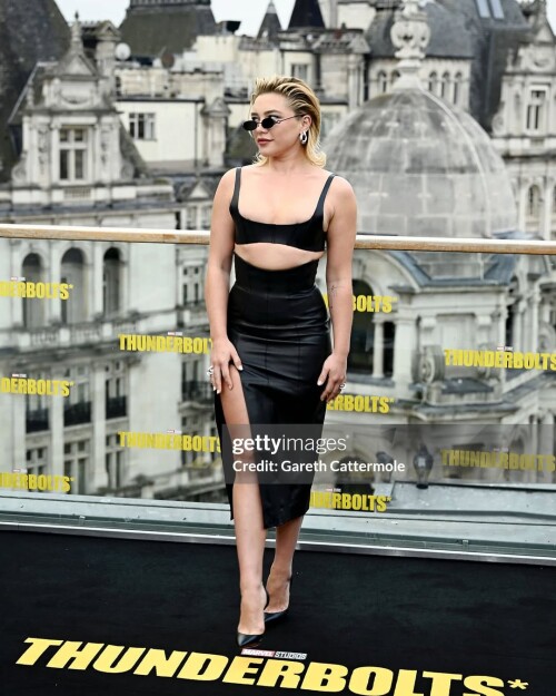 Ins 1415798792bf74493079bda7c5