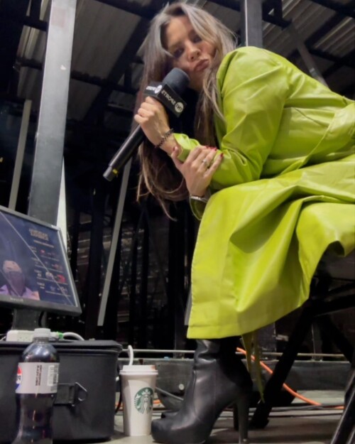 Ins 2126725686677835db69b9f974