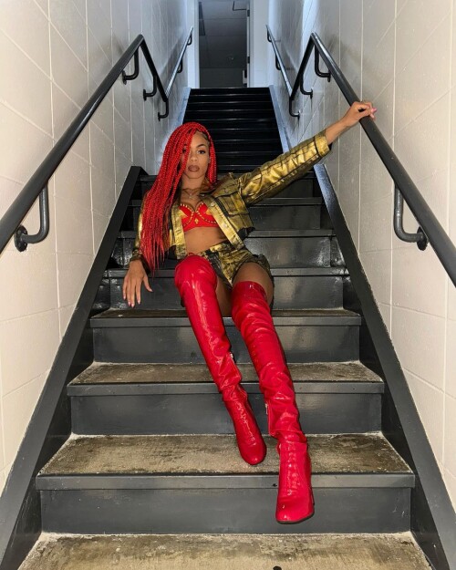 Ins 4050390709744d58a8b755787