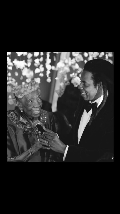 Instagram.mp4 snapshot 00.11.411c22e46f577a9f2d4