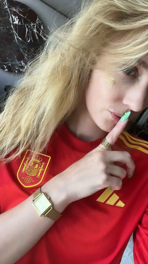 Instagram eefjah stories 34121036744971854998b3f9f333b823b07