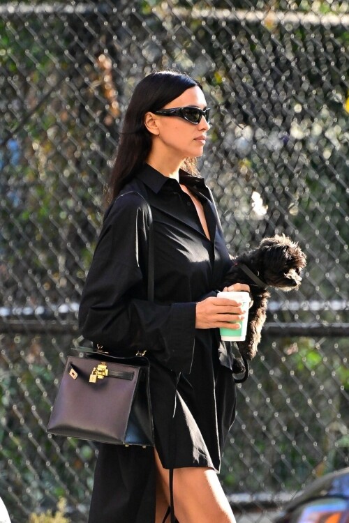 Irina Shayk Out in New York 10 22 2024 7 e02fcfb1a244226d