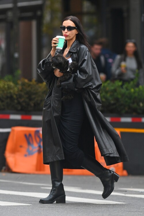 Irina Shayk Out in New York 11 20 2024 20 bd82dffe4ac0909d