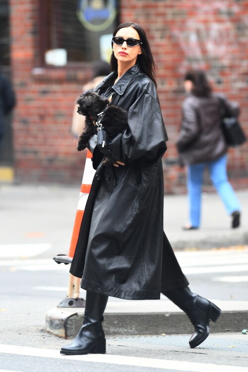 Irina Shayk Out in New York 11 20 2024 21 a68fcc4182c01abf