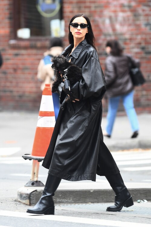 Irina Shayk Out in New York 11 20 2024 27 e67e1e2ed1926df6