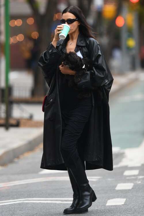 Irina Shayk Out in New York 11 20 2024 33 2861b421d3a412b7