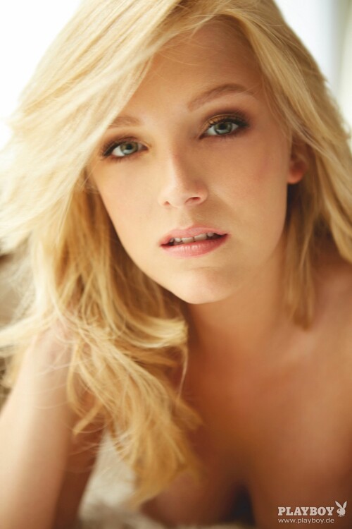 Iris-Mareike-Steen-Nude-10