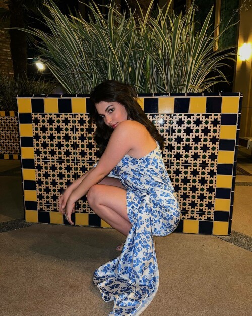 Isabella Gomez Feet 6193671