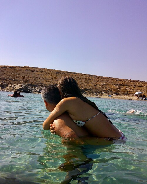 JA 200f59eda623964bb63