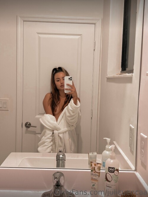 JC12105e2b7ad82dbc878