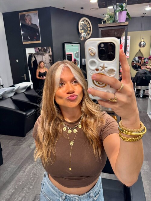 JI 163e976e7208f0c8d8