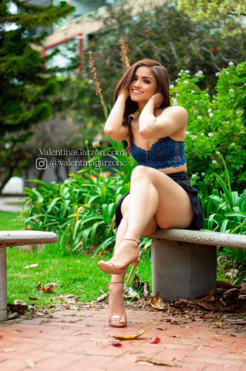 JUST ME 6 W8oPU3CW9K2yHbWq