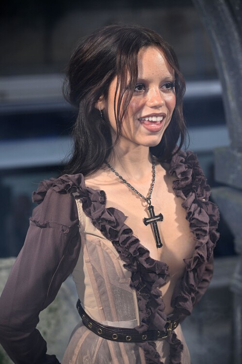 J 6 fba98a92d24c4262