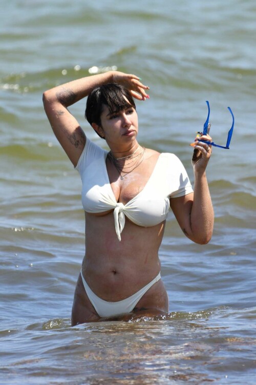 Jackie Cruz in Bikini 9