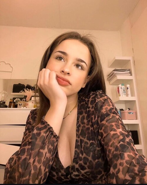 Jaimy Lee Sophie 9063a7a94795509f0